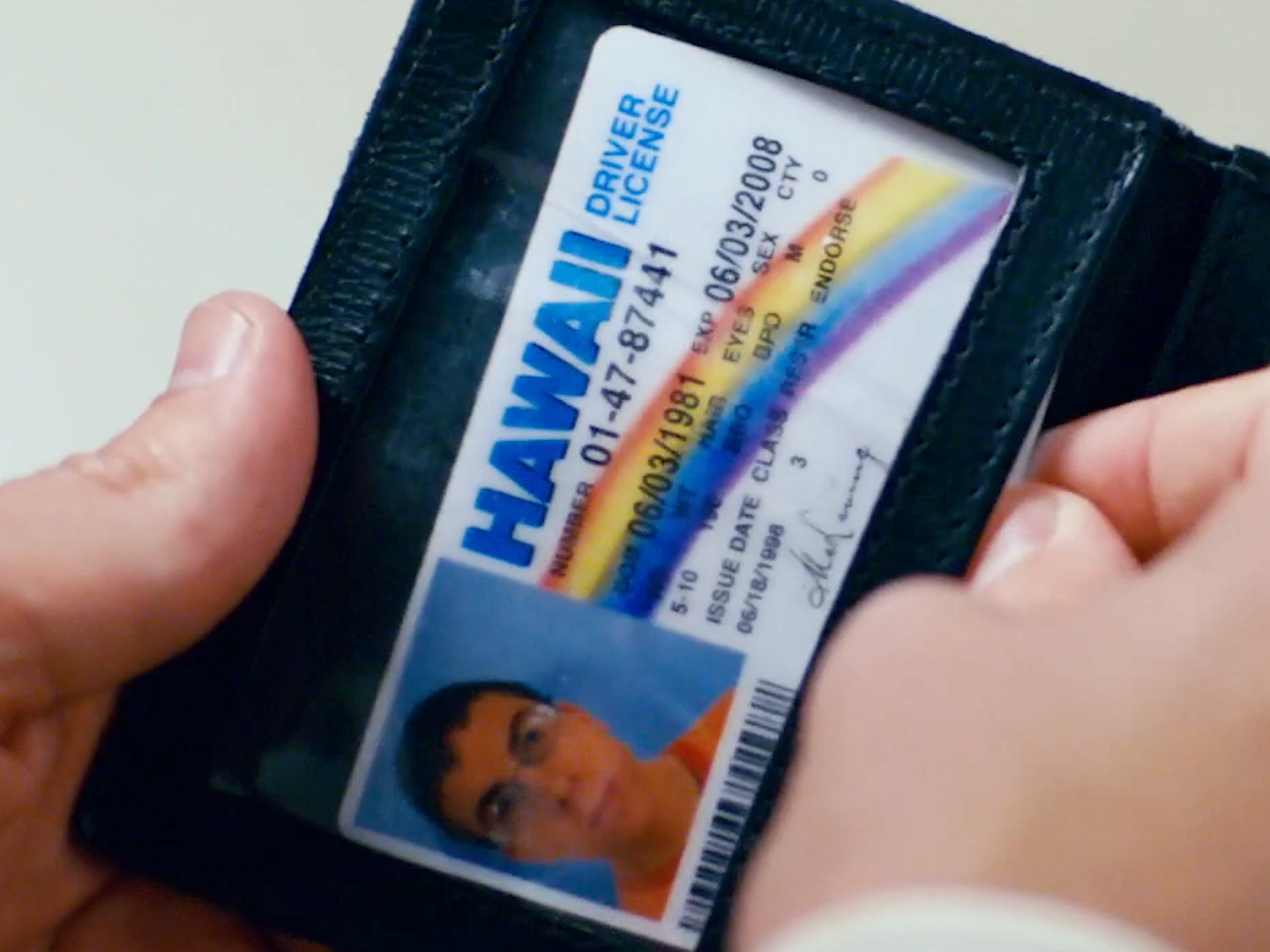 steve makes fake ids